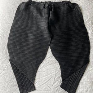 Issey Miyake Inspired Black Pleated Womens Pants Size M